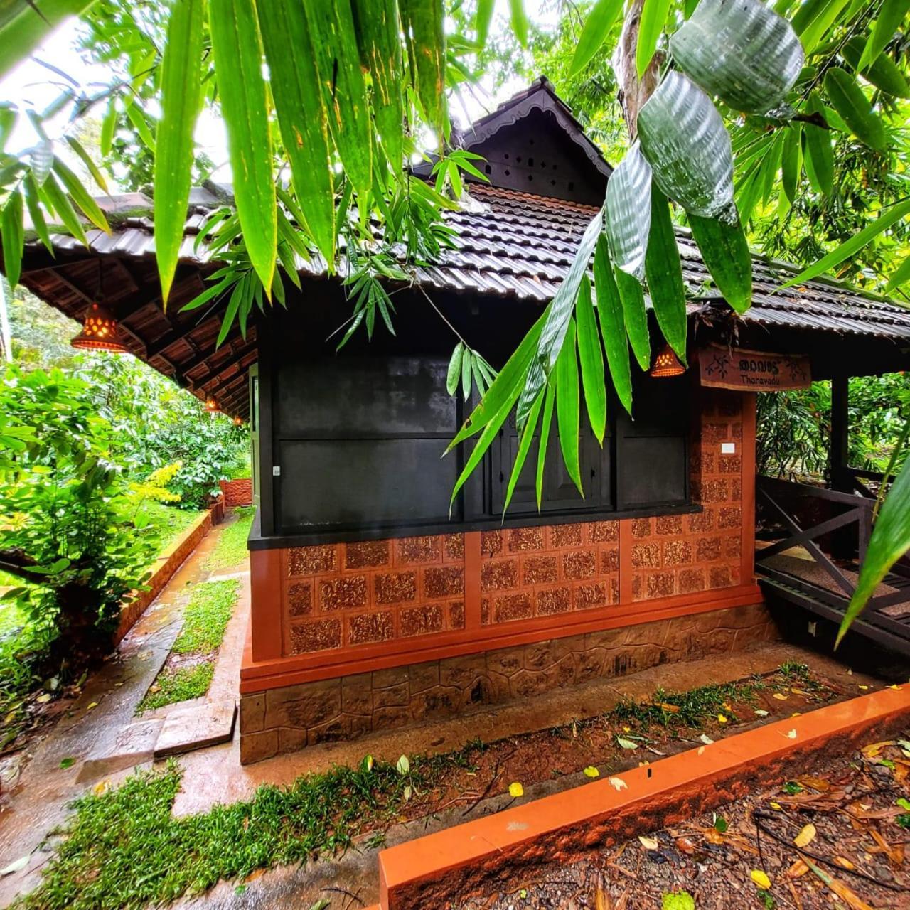 Greens Tree House & Wood House 술탄 바테리 외부 사진